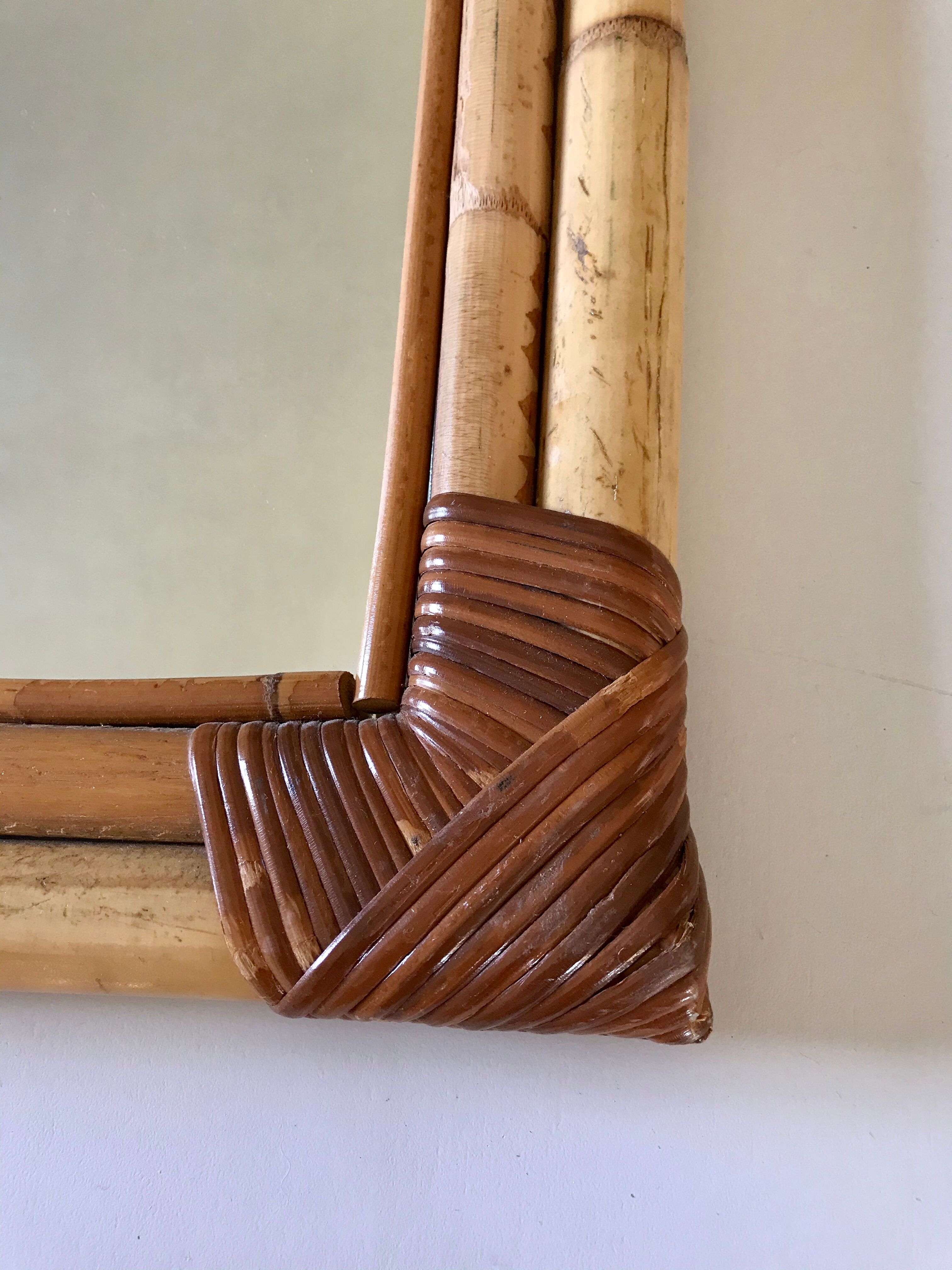 Mirror in rattan and bamboo 56X34