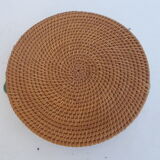 Round wicker top