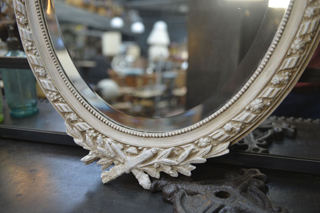 Oval mirror style Louis XVI 63x100cm
