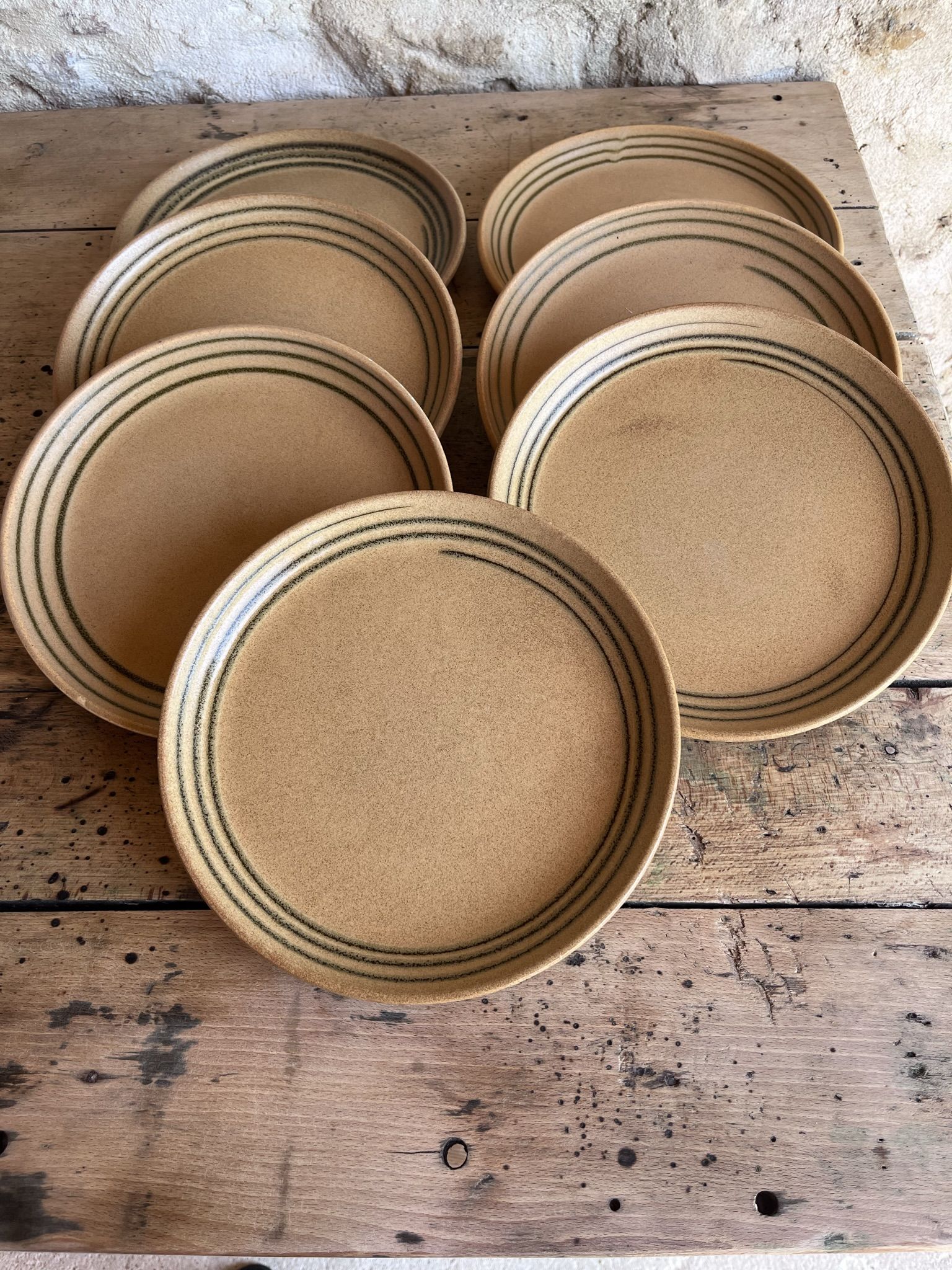 Set of 7 flat sandstone plates Sarreguemines