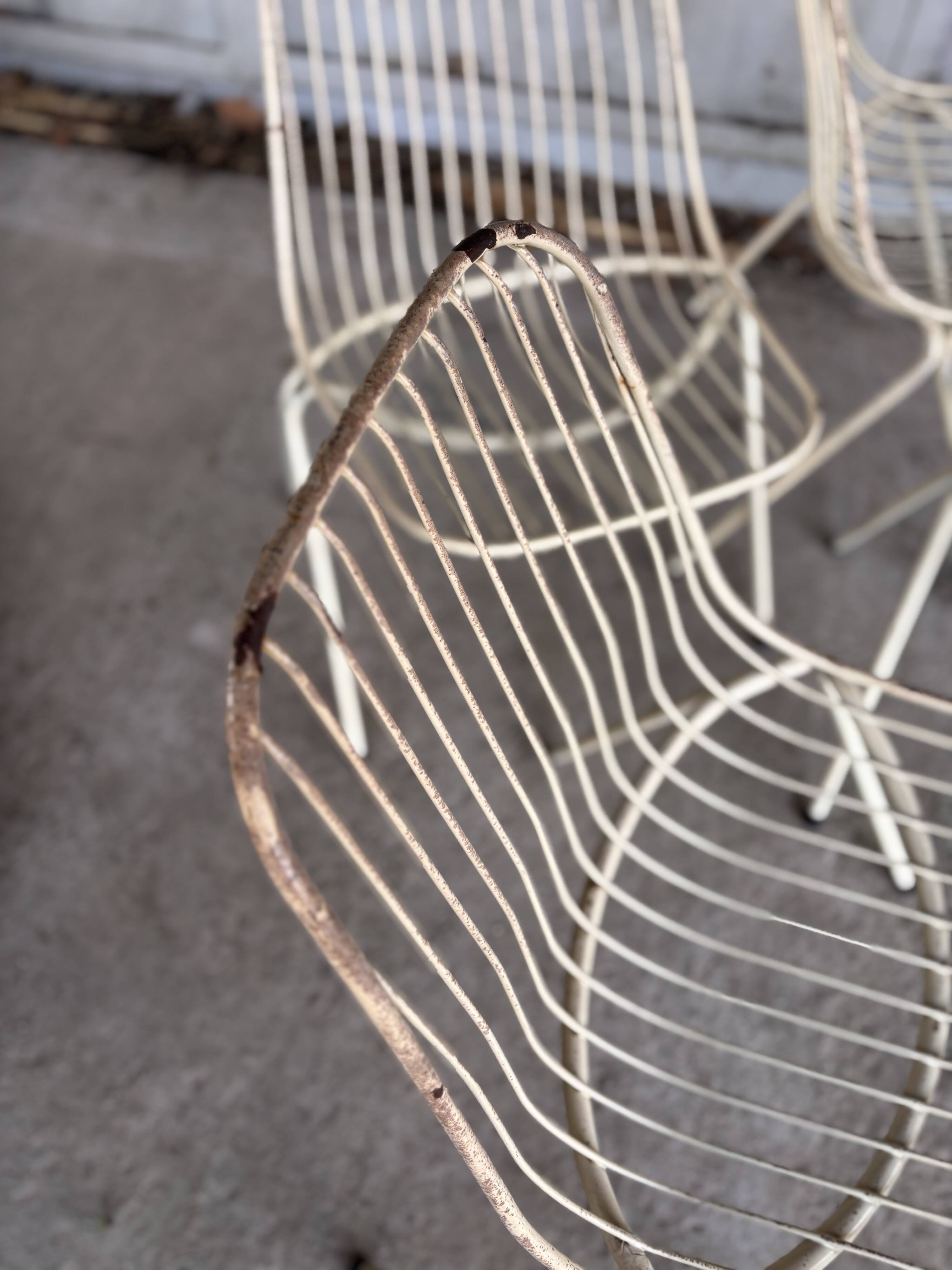 Vintage metal chair "Stella"
