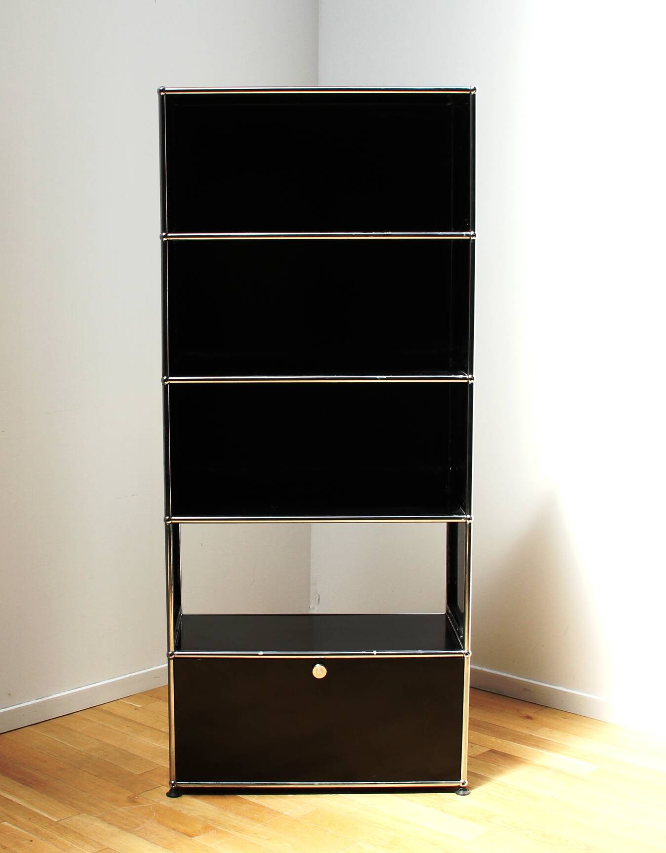 USM Haller storage unit