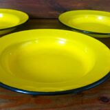 Soup plates in enameled sheet metal series