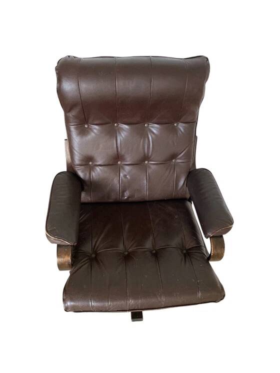 Vintage Scandinavian armchair in curved wood and leather