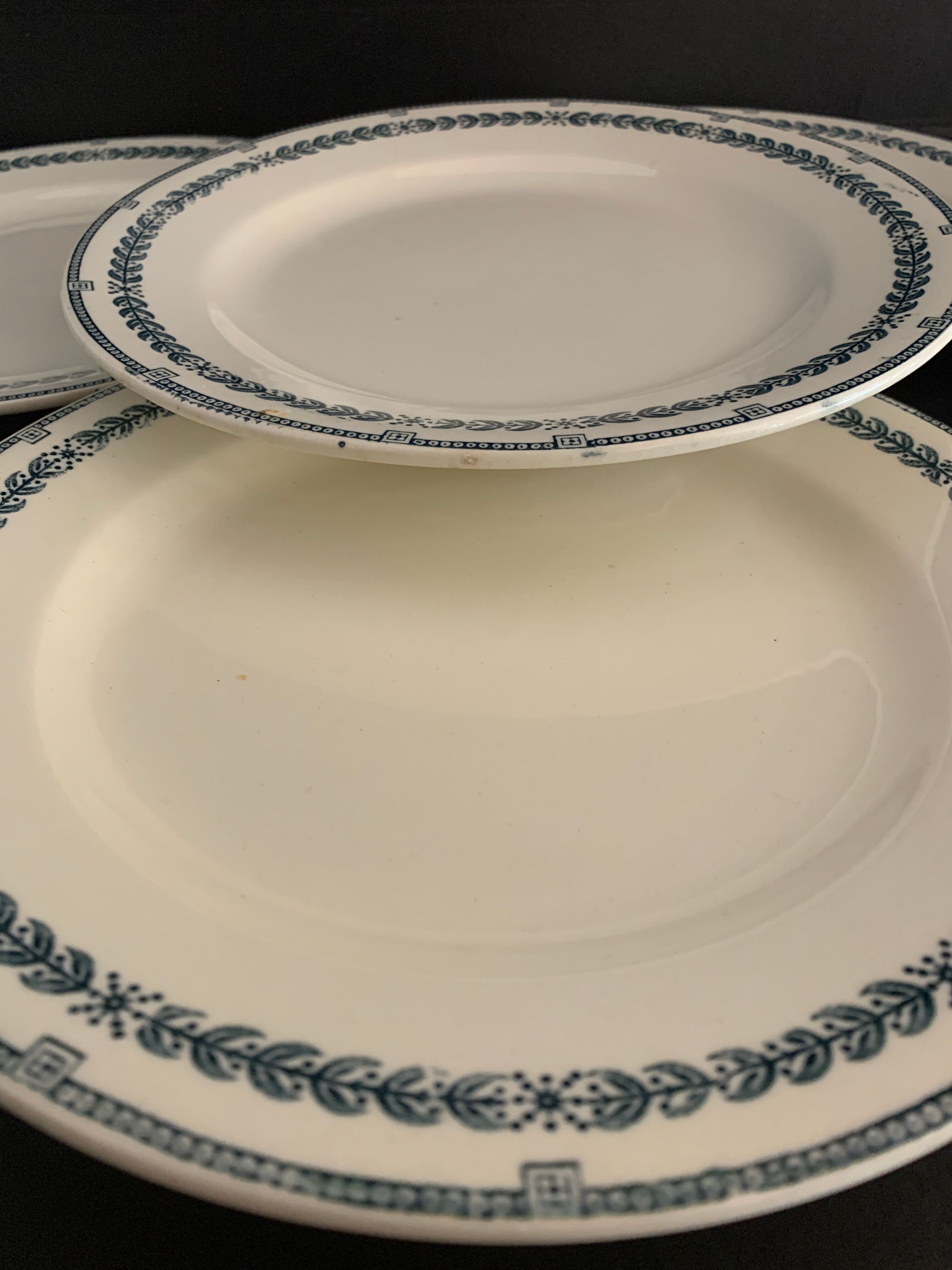 8 flat plates old Iron Earth, Salins, Condé service