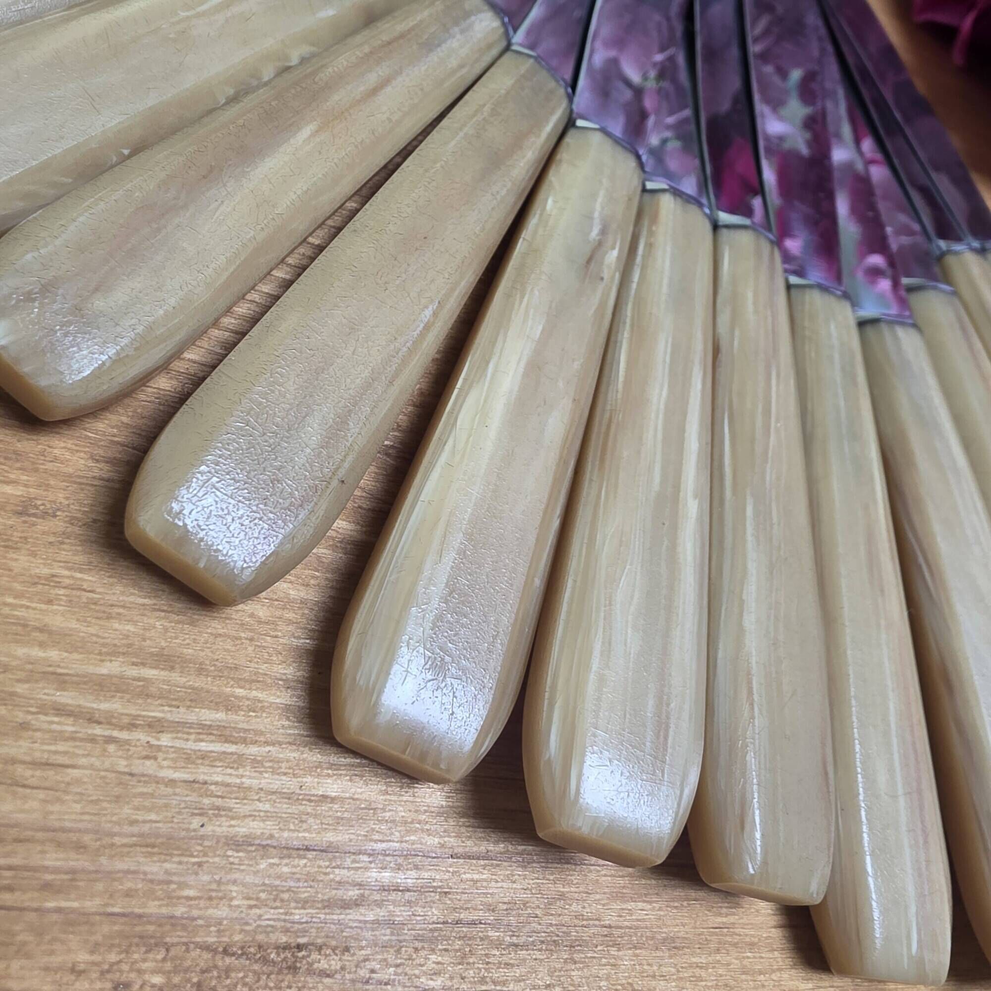 12 vintage knives in a box + 1 butter knife