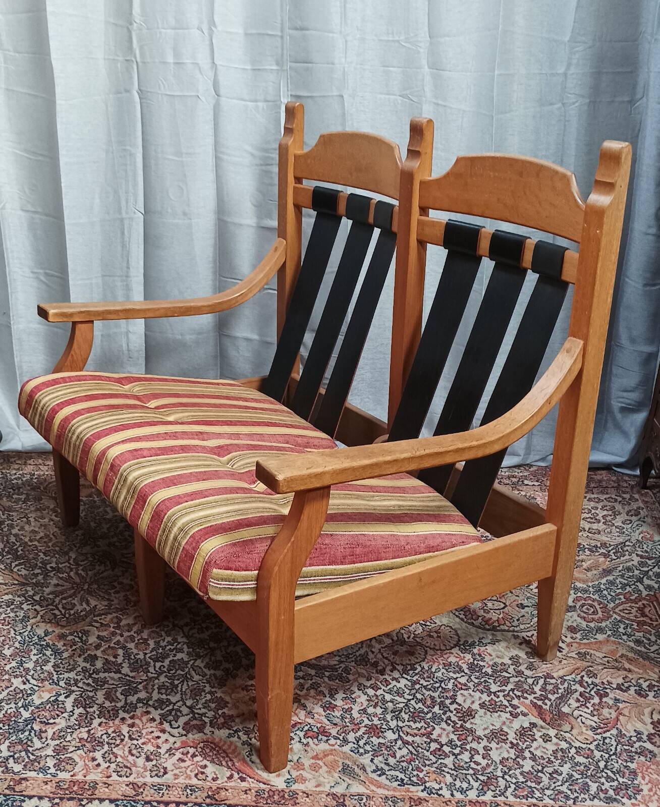 Banquette vintage 2 places et repose-pieds en chêne