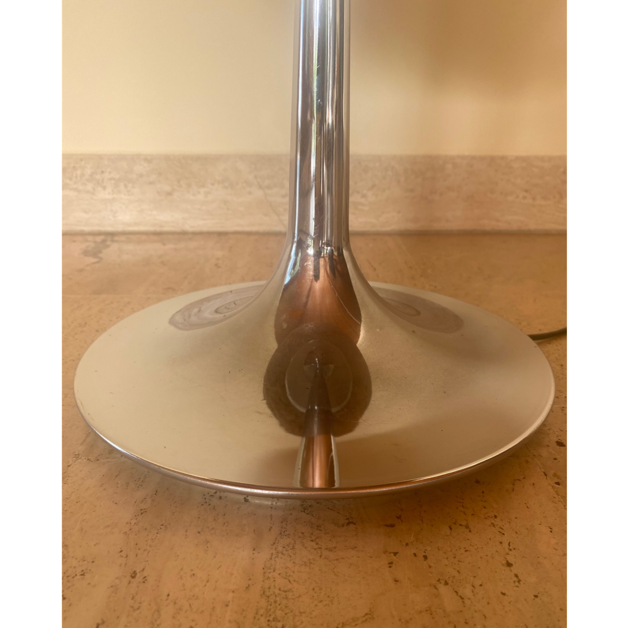Lampe boule space age en méthacrylate italie 1970