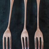 Silver-plated metal dessert forks, Cailar Bayard hallmark, set of three