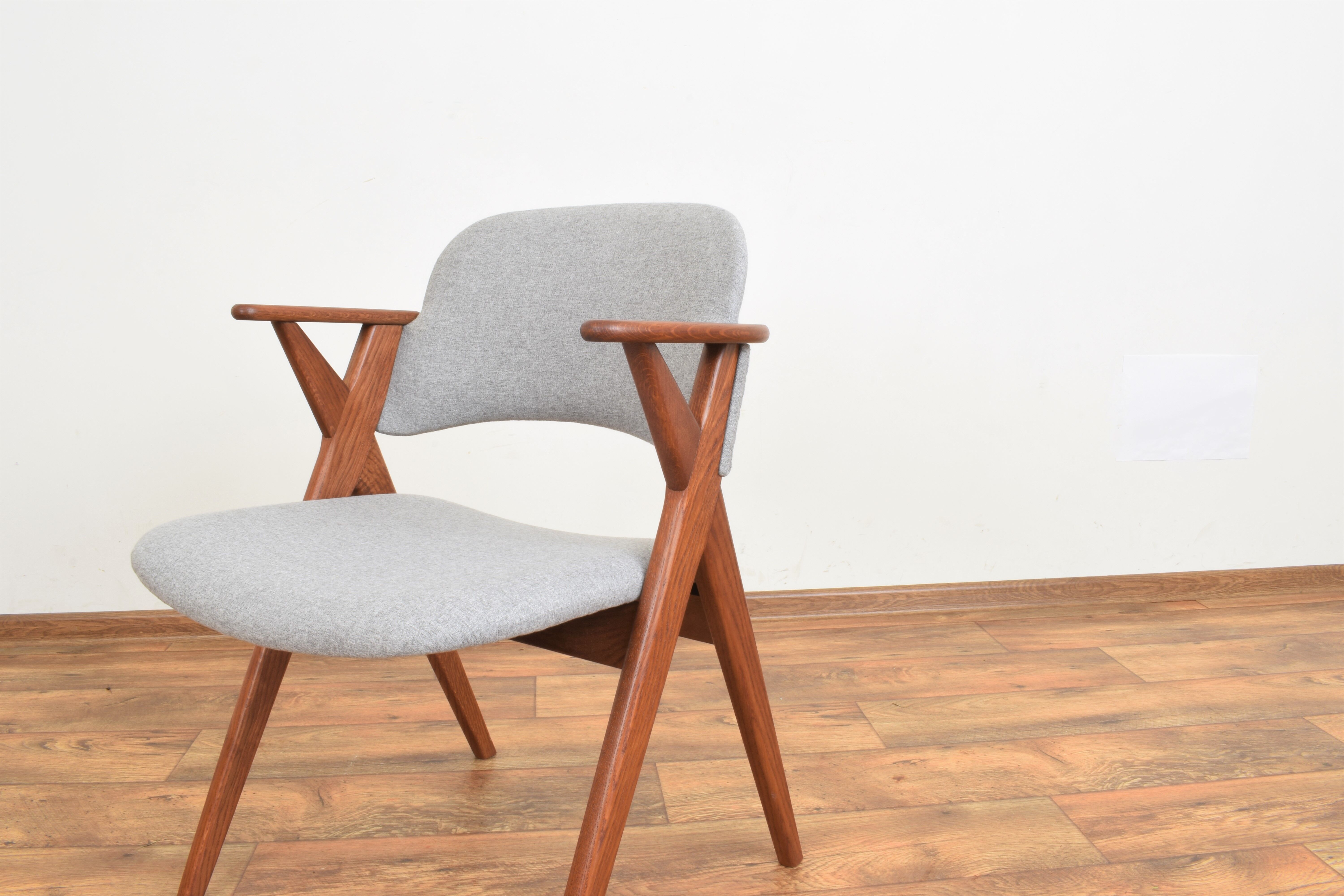 Mid-century danish oak armchair, 1960