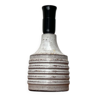 Mid-century modern studio pottery table lamp by Axella, 1960s.