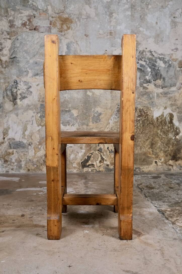 Set of 4 brutalist pine chairs, Italy, 1960s