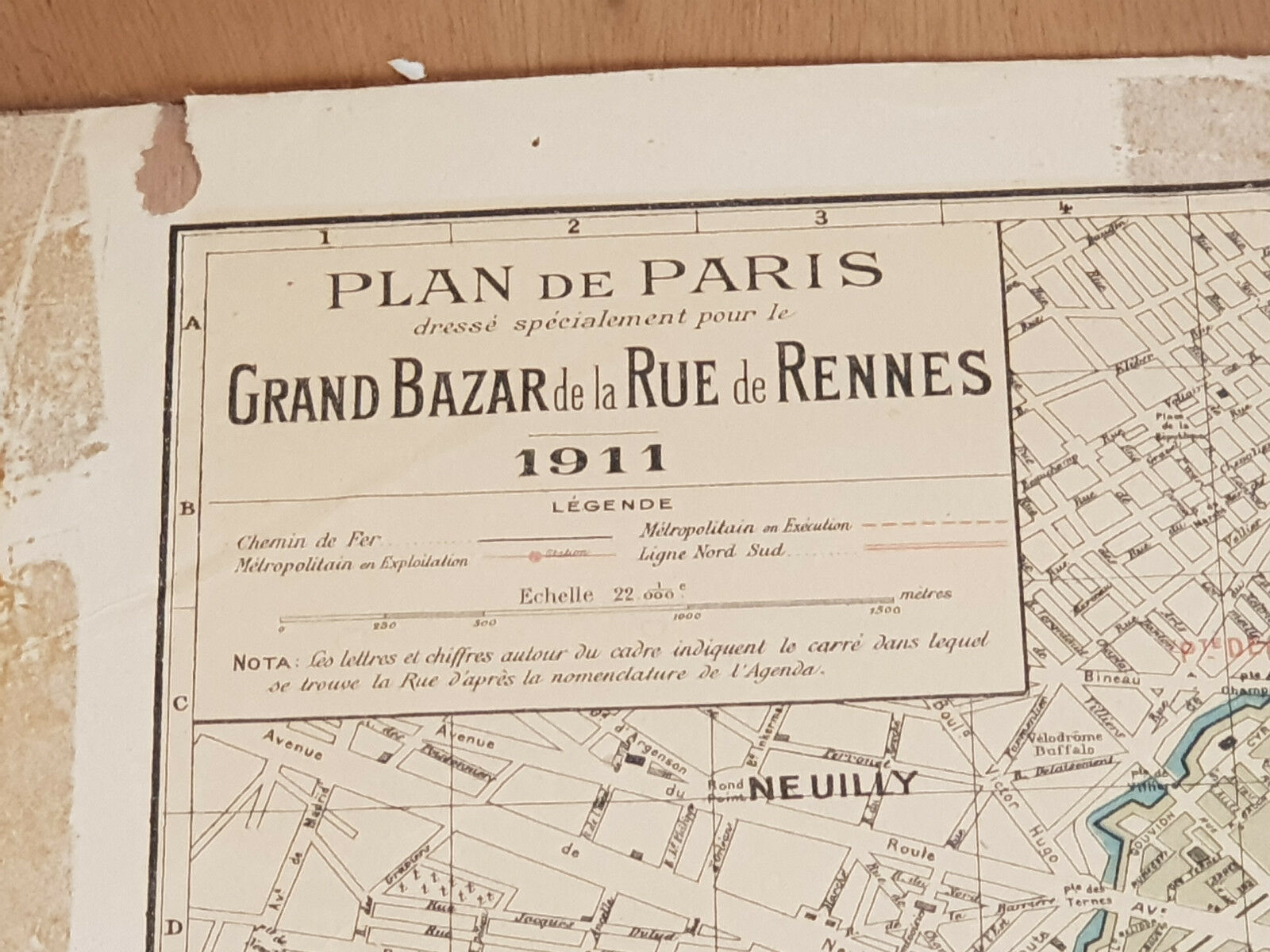 Old map of the city of Paris, 1911