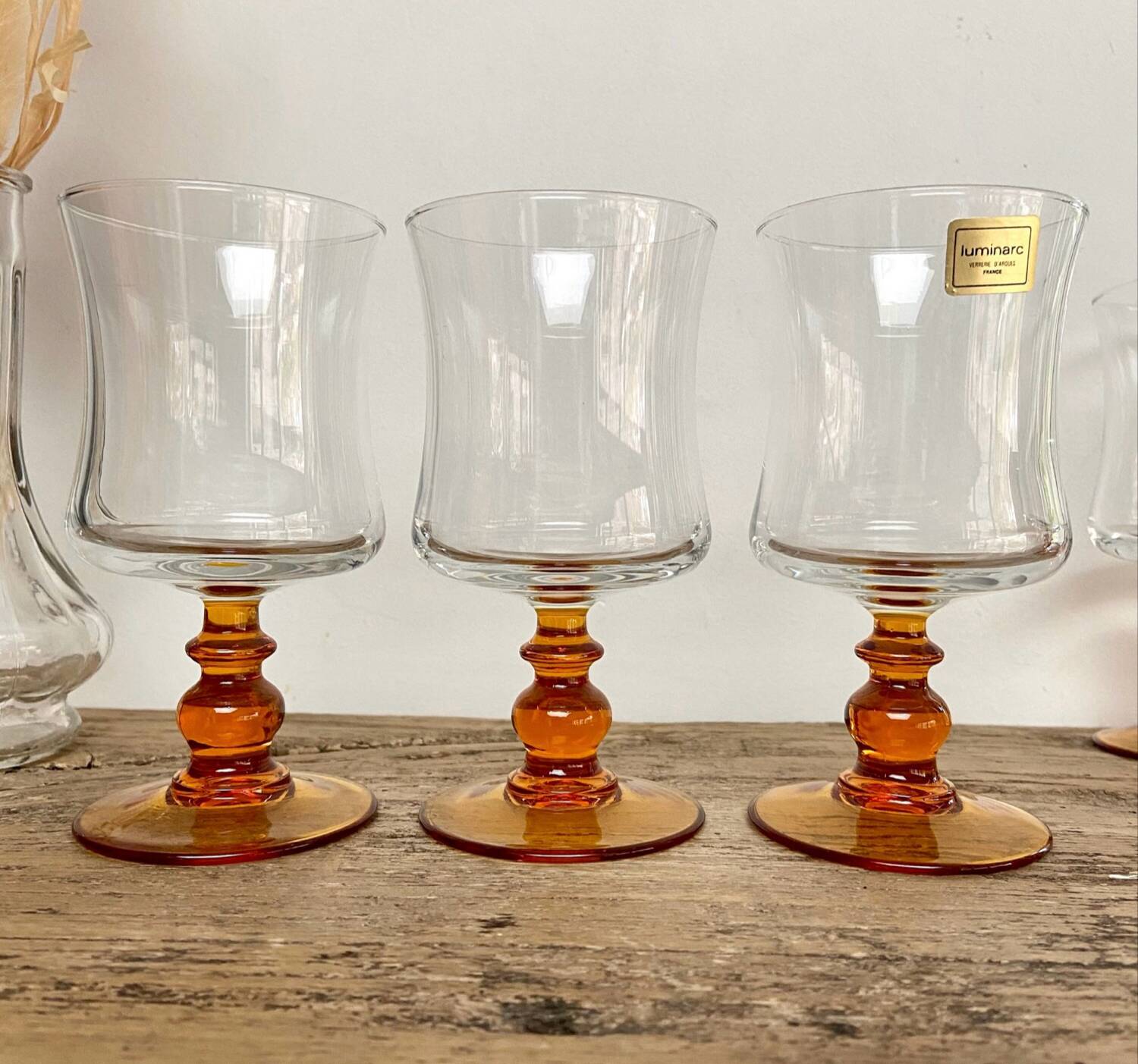 6 verres à pieds ambrés