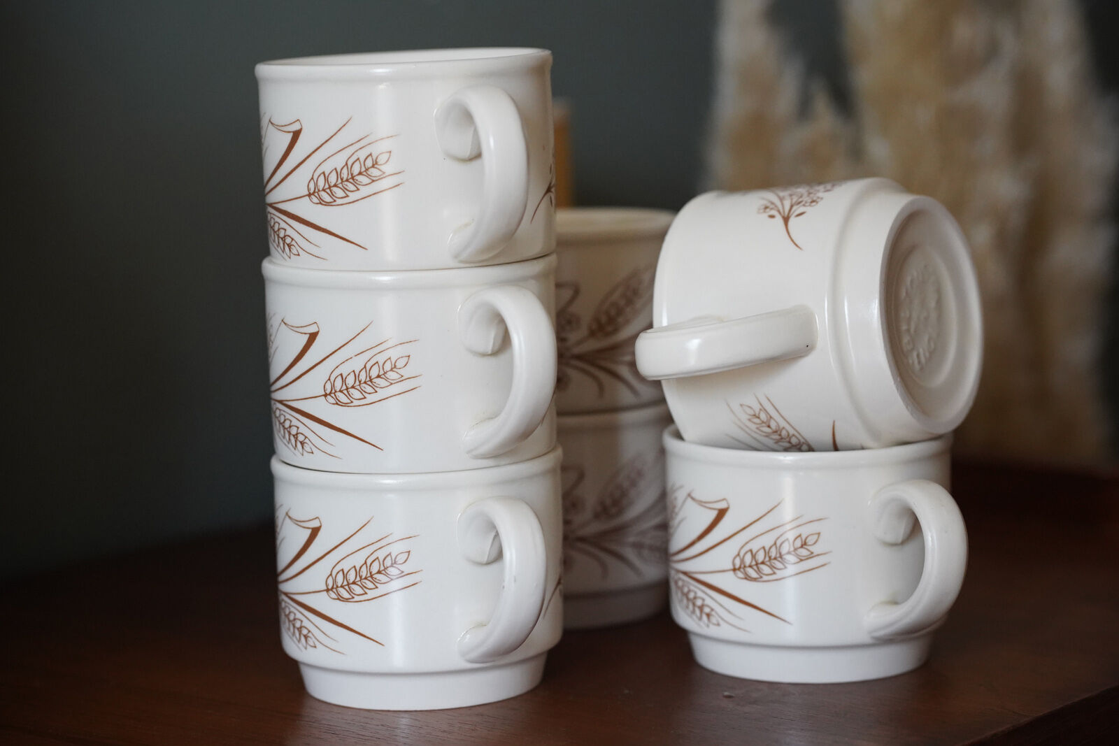 Set of 7 cups Biltons