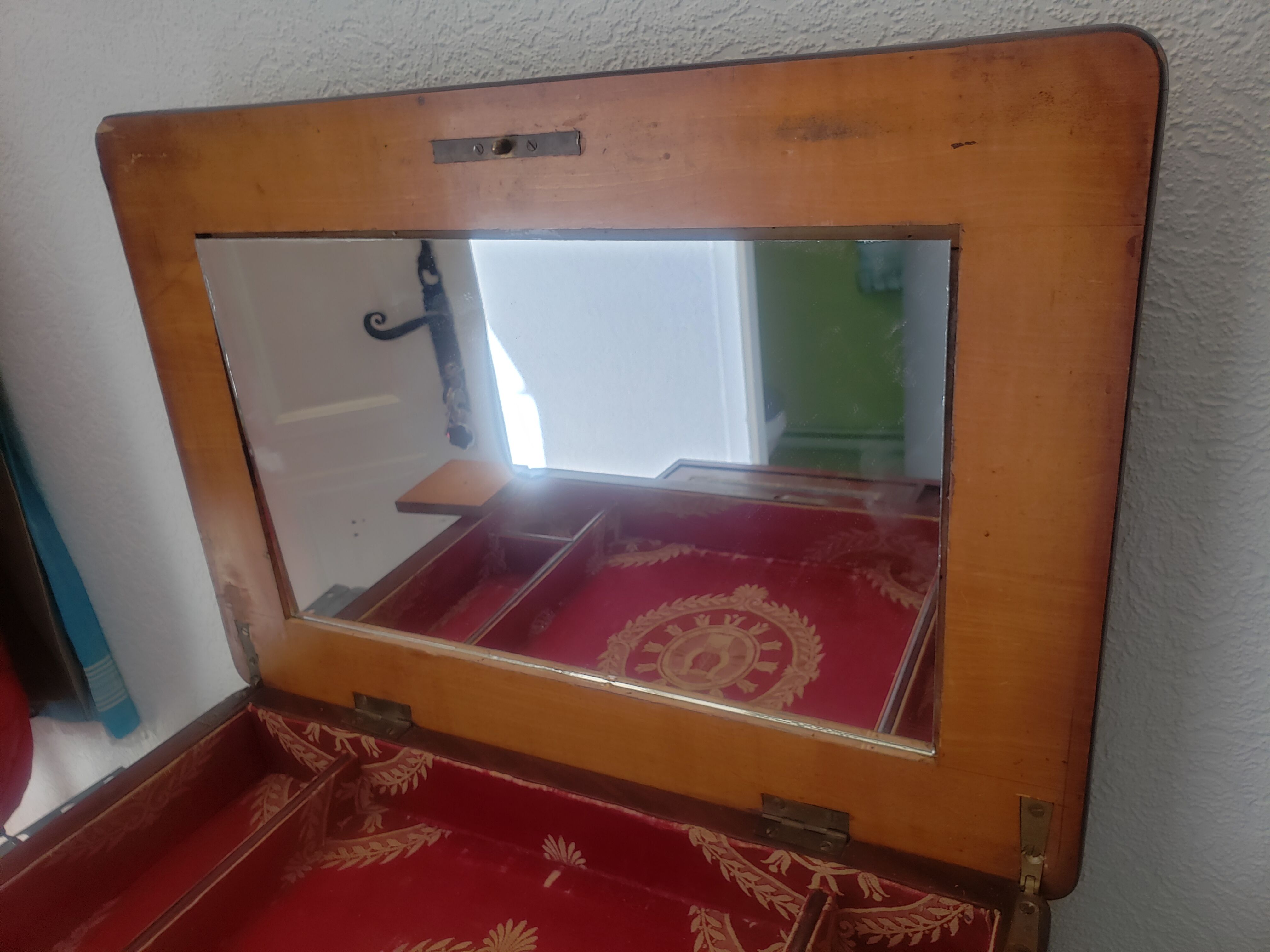 Mahogany travel writing board