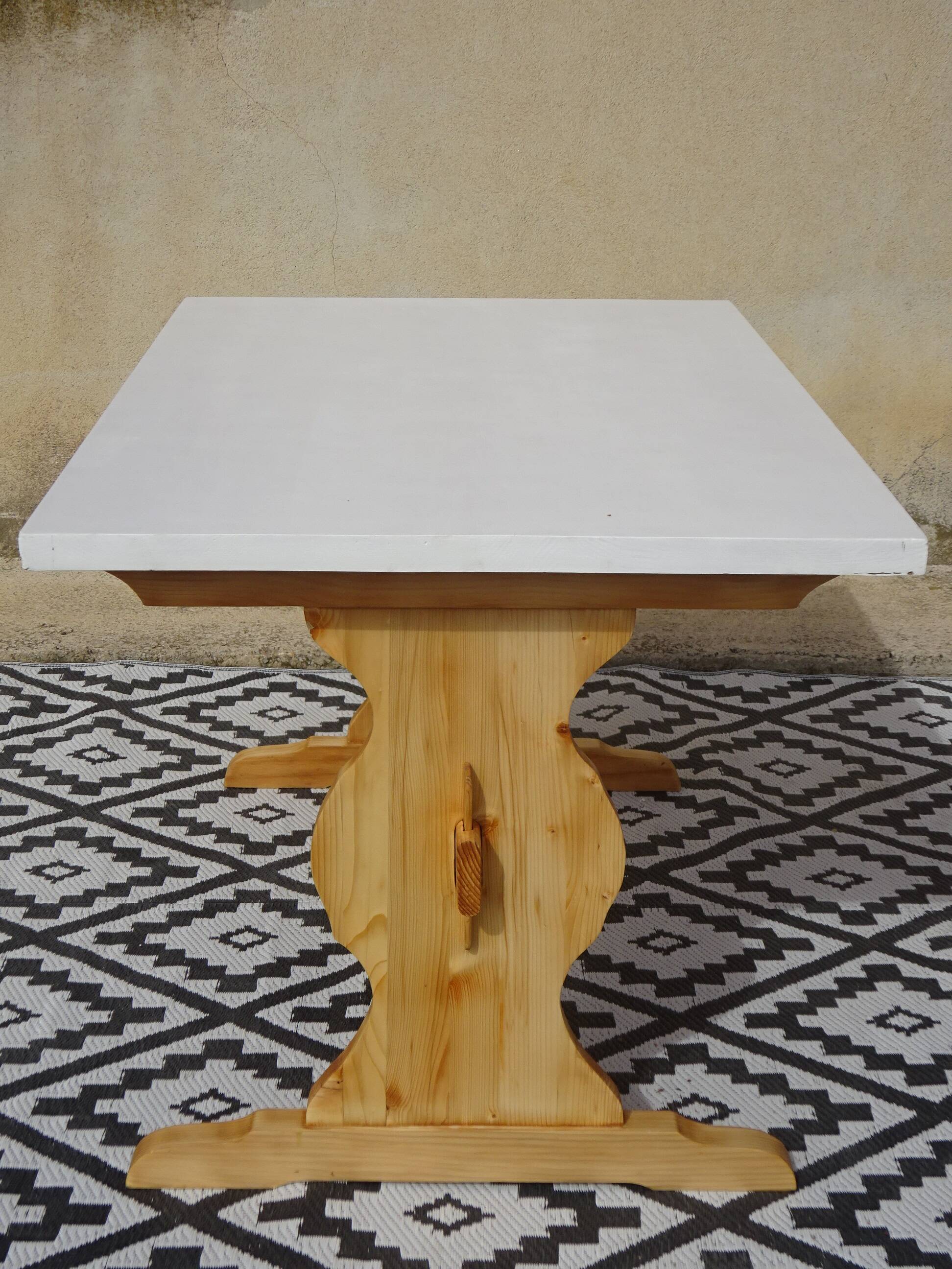 Pine table, white top