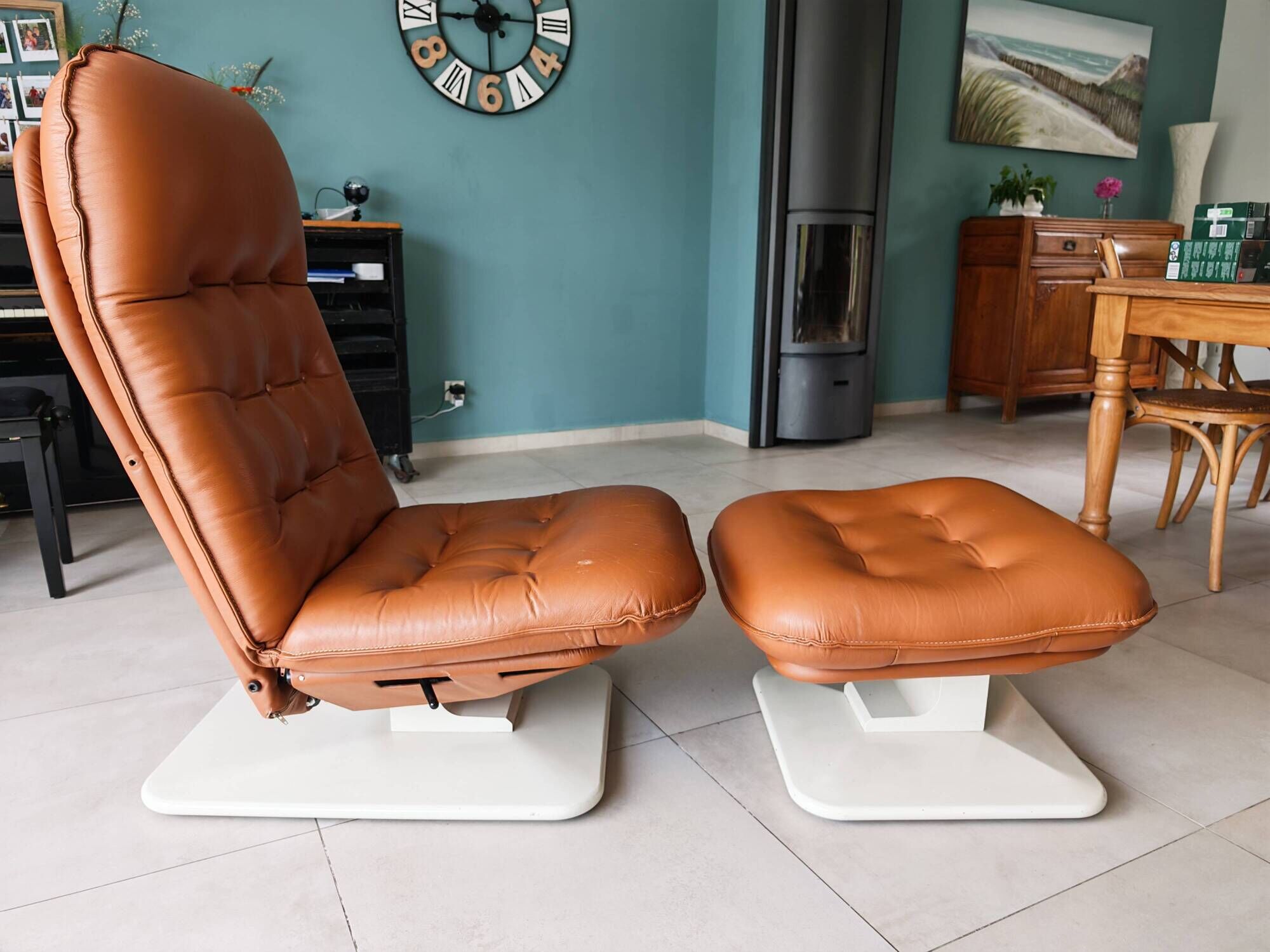 Vintage Lounge Chair & Ottoman "Origlia" – Tawny Leather & Pirelli Straps