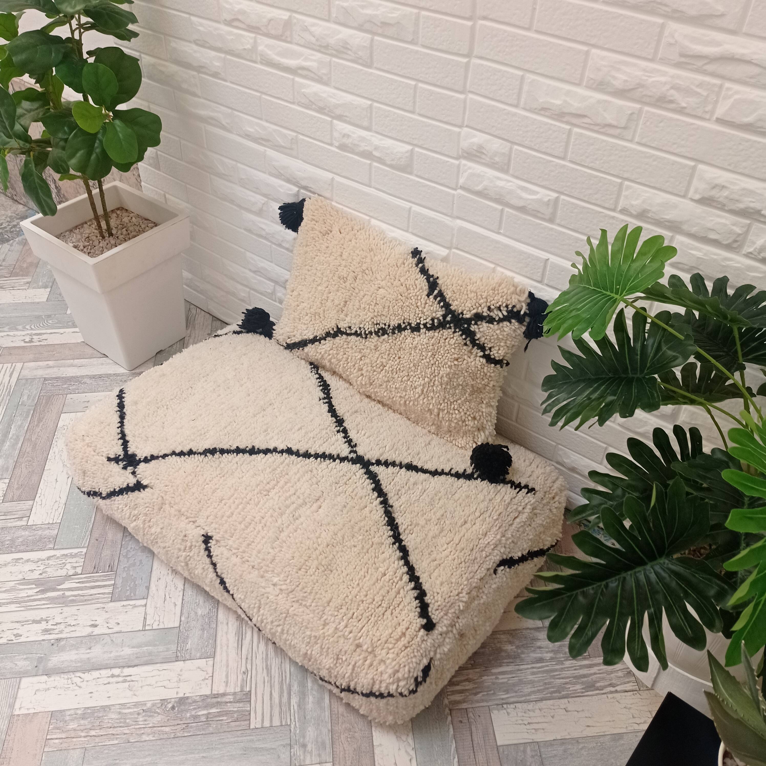 Pouf  berbère fait main en laine