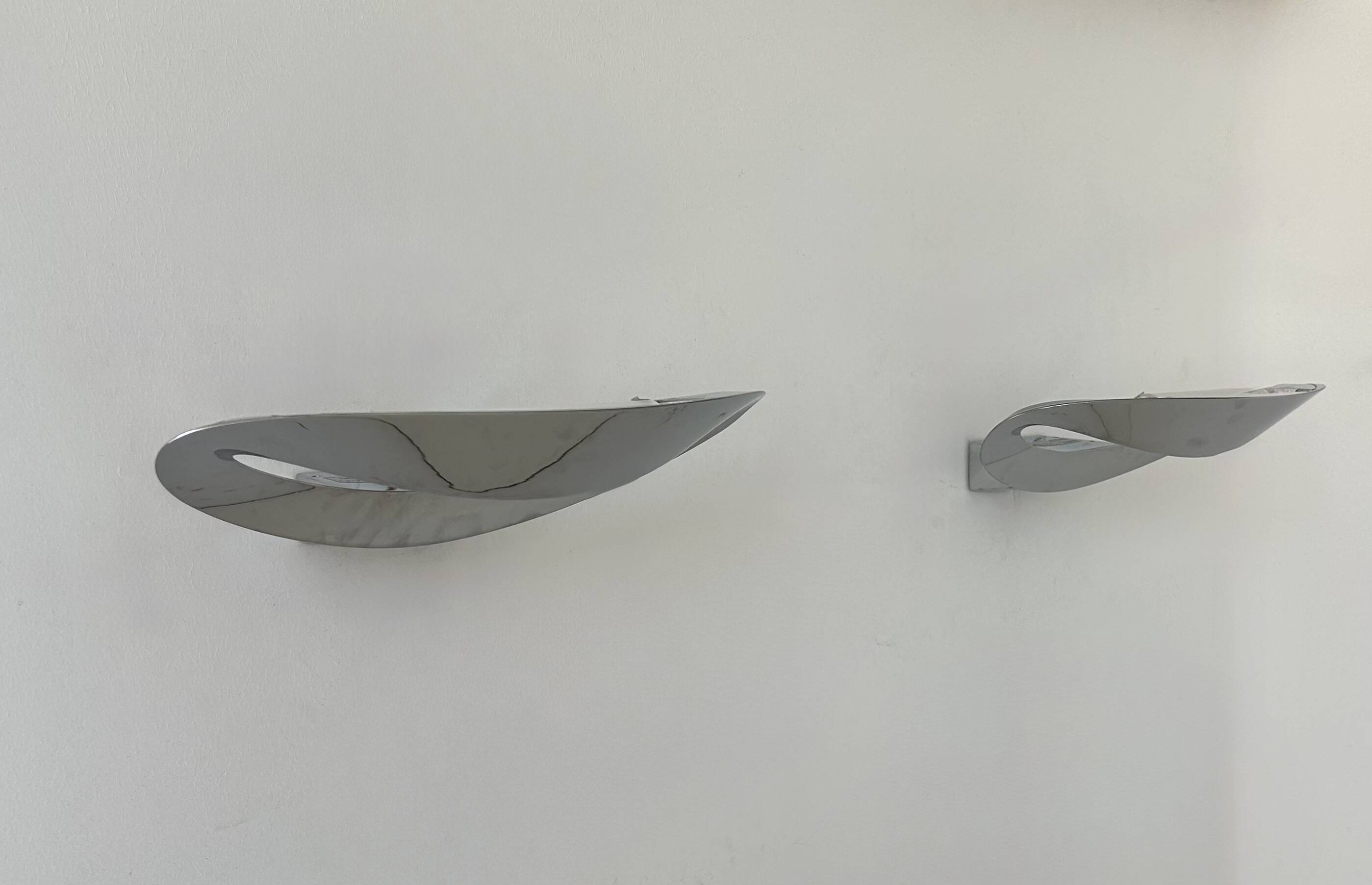 Pair of Mesmeri wall lights for Flos, Italy, 1980