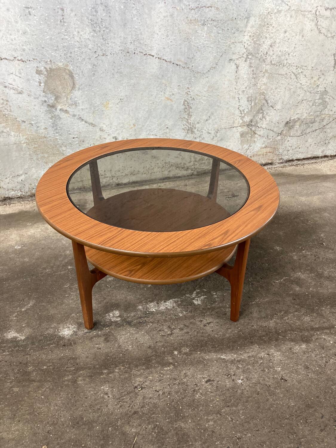 Mid-Century Retro Round Coffee Table by Schreiber 1960