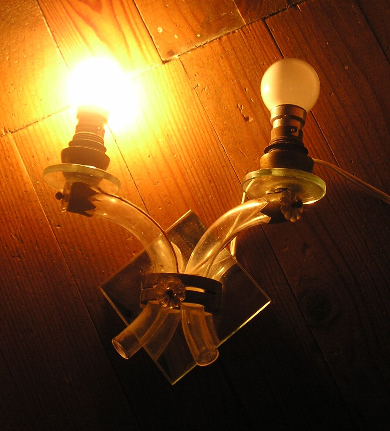 Pair of 1960/70 wall lights with 2 arms in murano glass