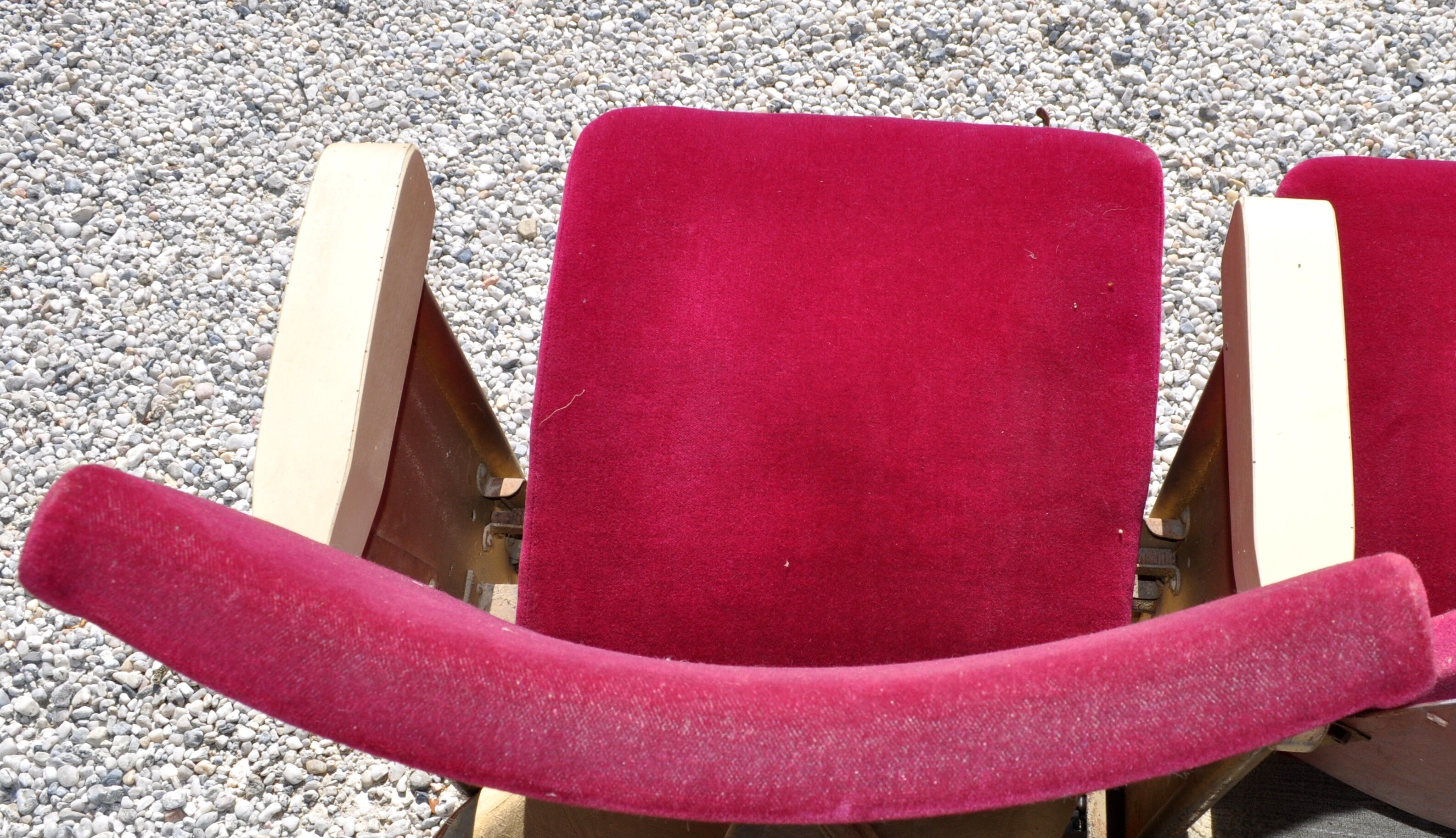 3-seat vintage cinema seat