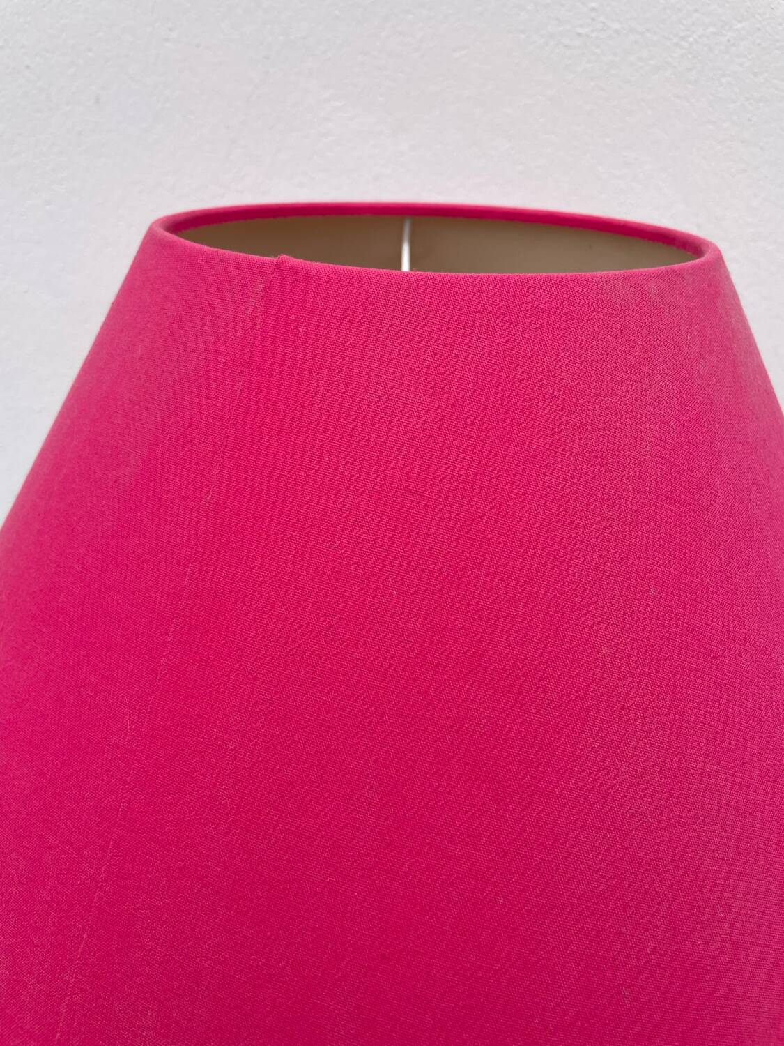 Pink ceramic lamp