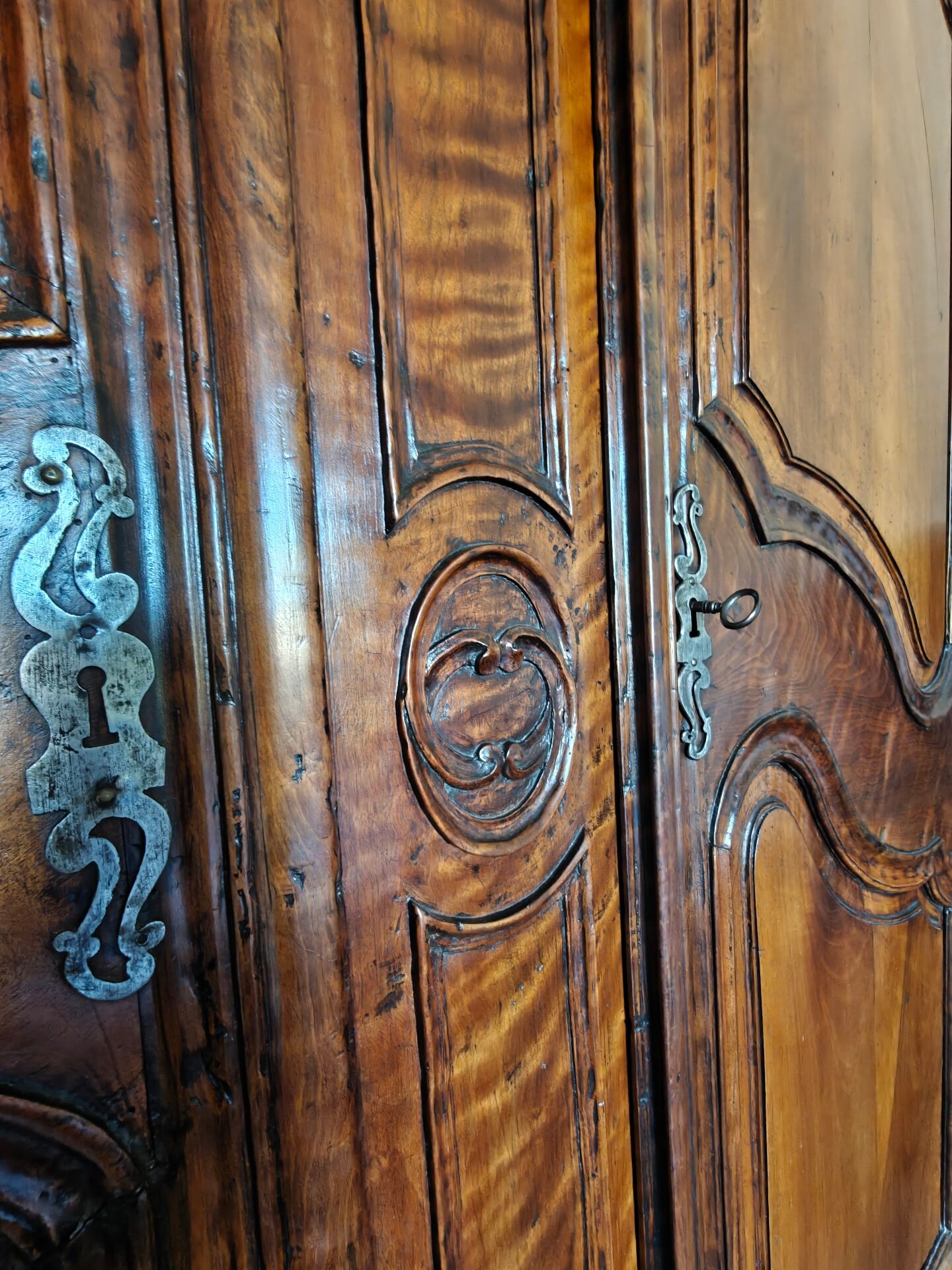 Provencal wardrobe from the Regency period