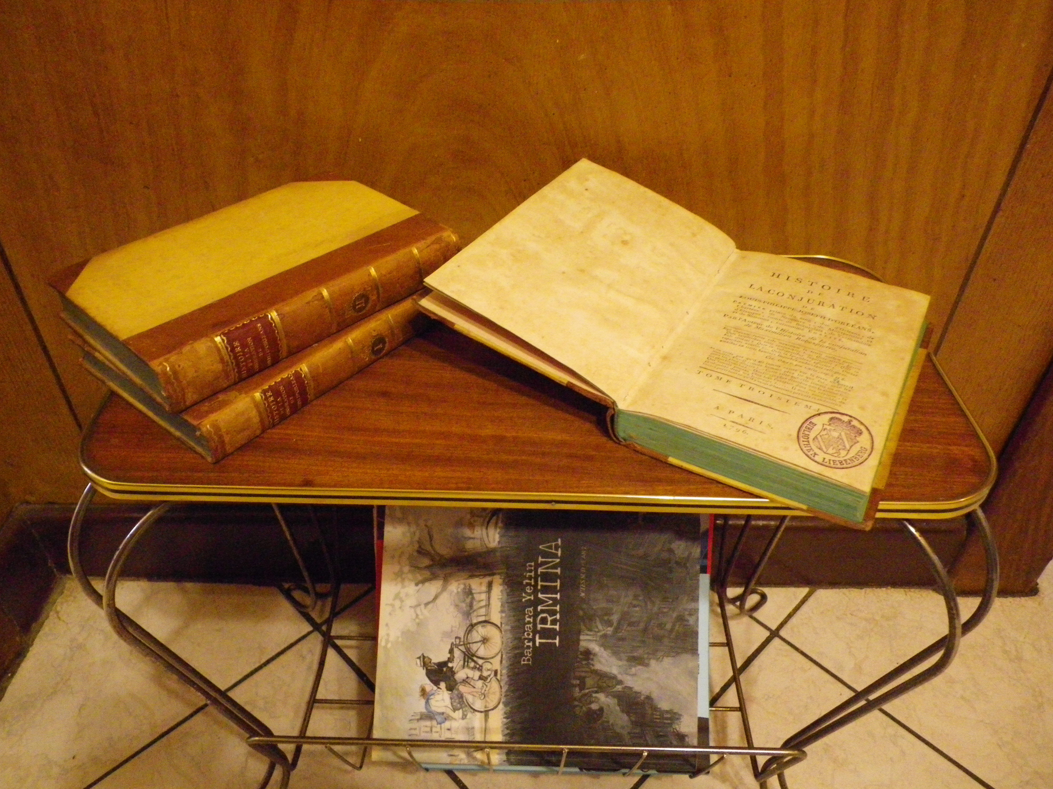 Tablet with magazine door from the 1950s/60s