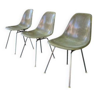 Series of 3 DSX chairs by Charles and Ray Eames in Herman Miller fiber