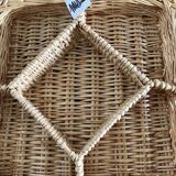 Wicker tray