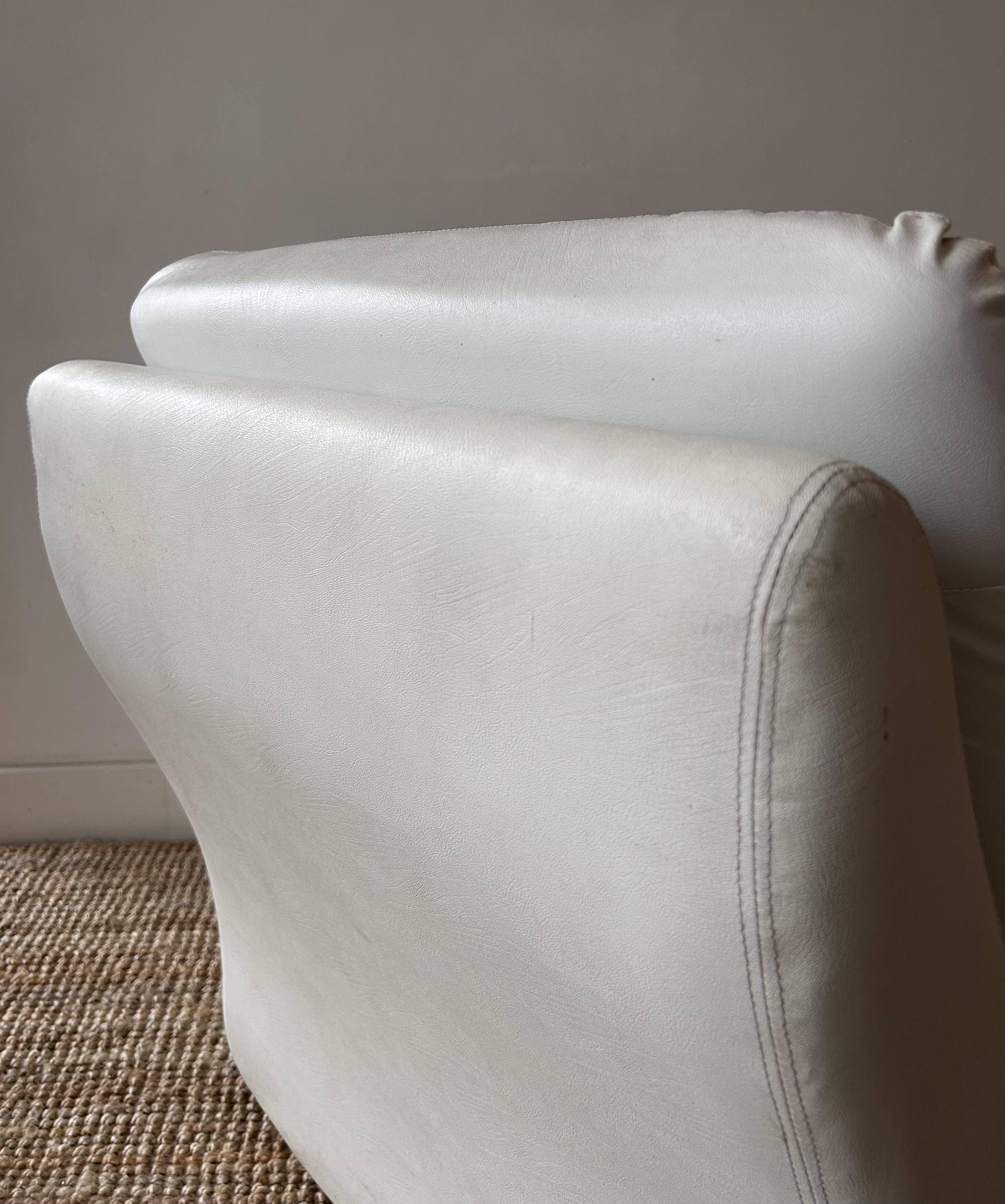 Vintage white armchair, France 1970