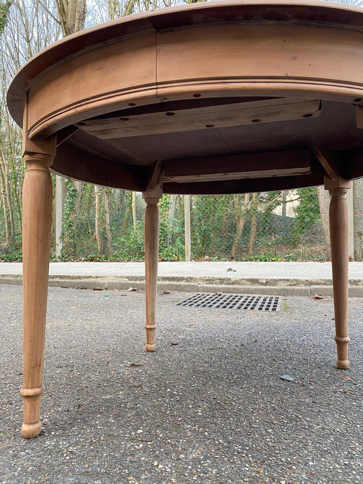 Renovated Louis Philippe round extendable dining table 110-200cm 19th century