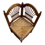 Ancienne Chaise d'angles en bois et assise paillée