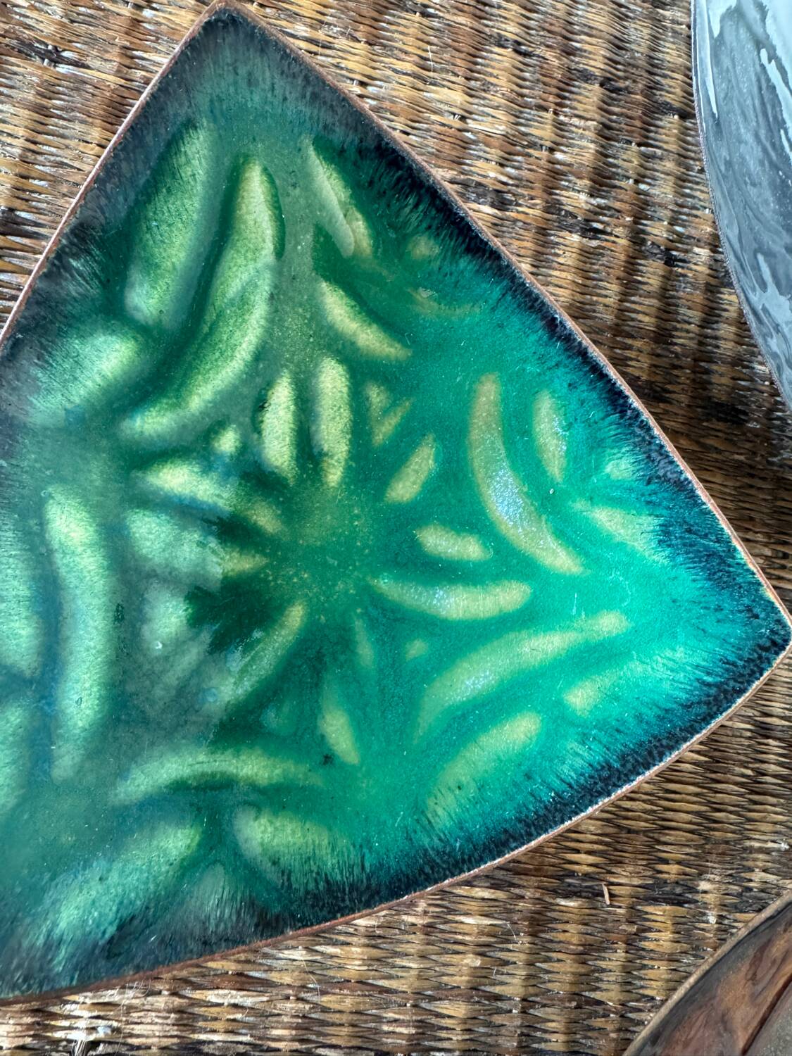 60s enamelled copper pocket emptier