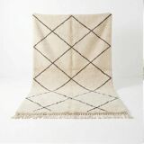 White Berber rug with black diamonds 200x300 cm