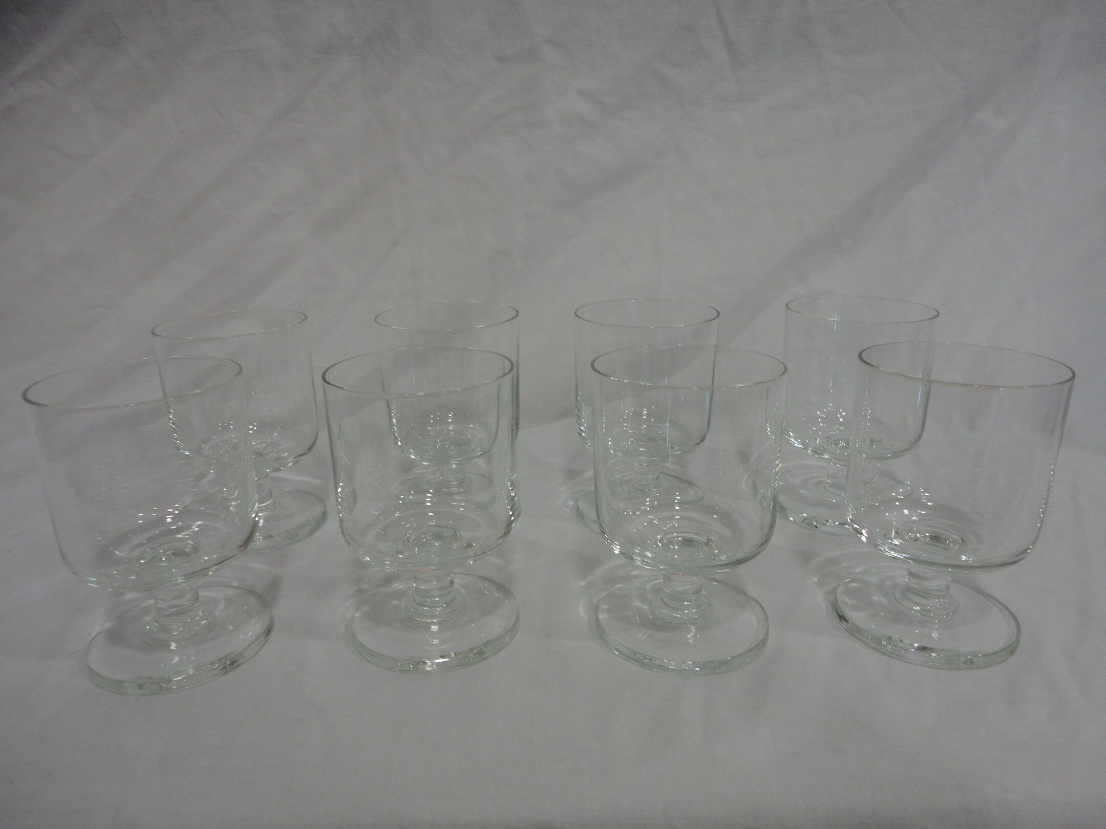 8 glass set transparent 70 years