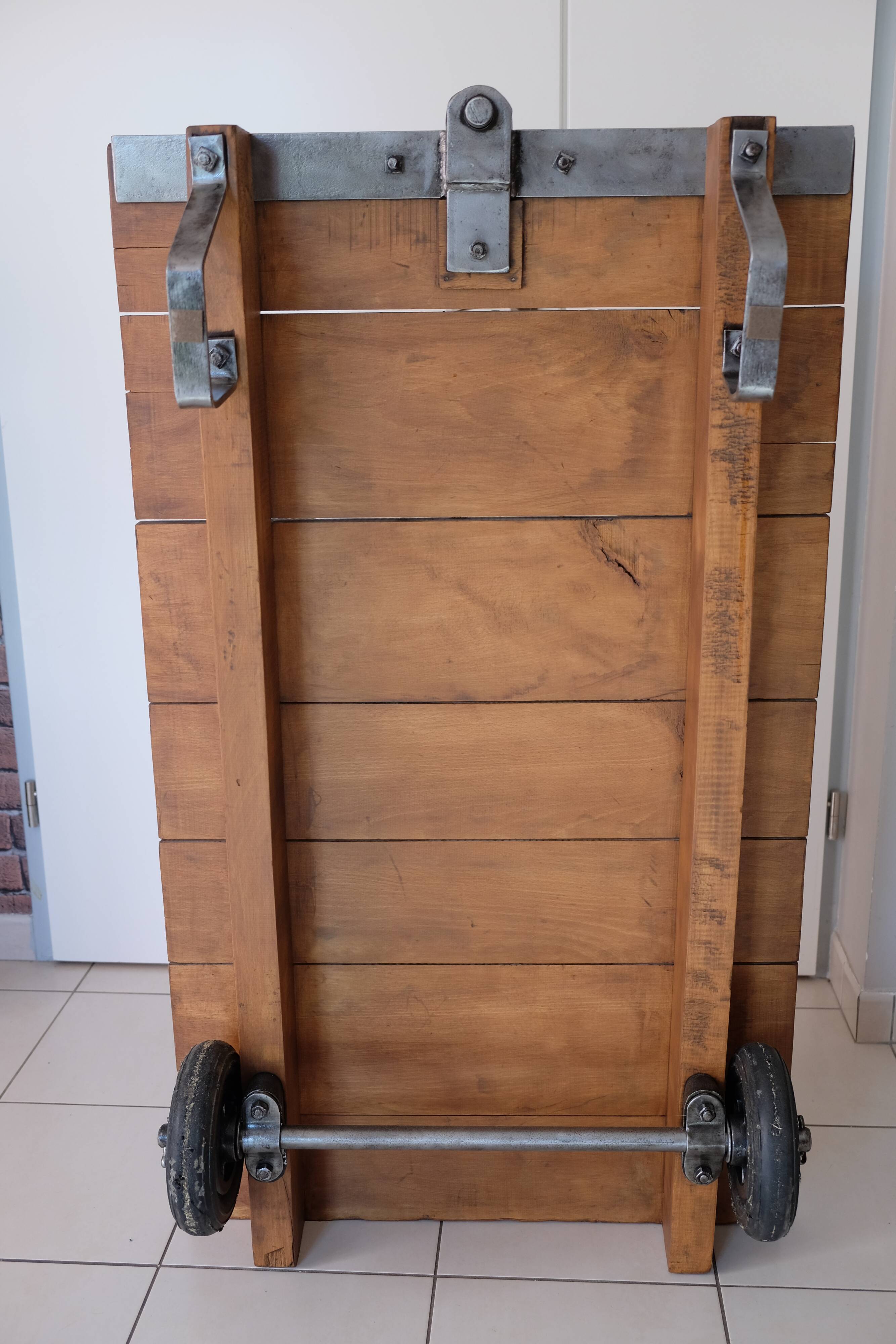 Industrial coffee table pallet on wheels