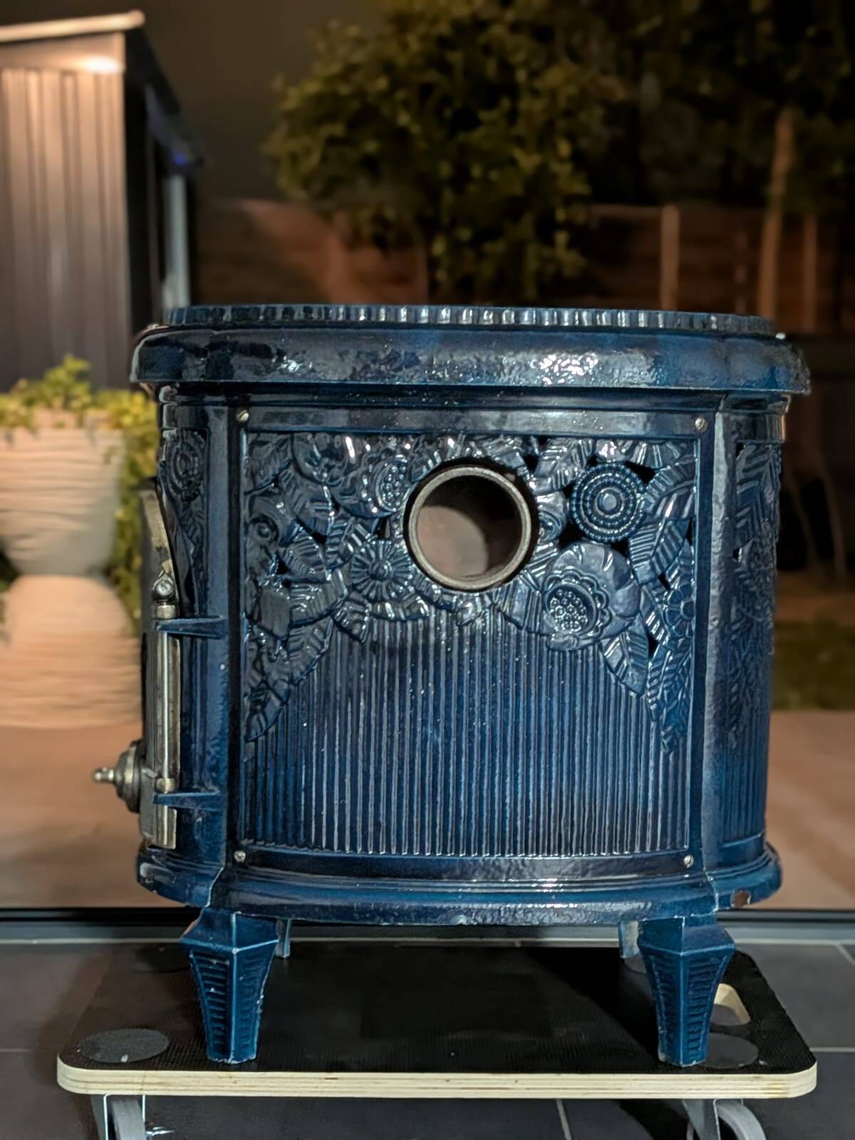 Vintage "Le Non Pareil" cast iron blue enamel pan – Upcycled to bioethanol