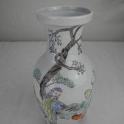 Antique porcelain vase, vintage Chinese porcelain vase