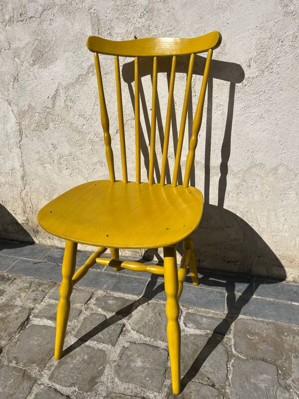 Chaise Baumann jaune moutarde