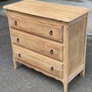 Vintage Bibus Louis XV commode renovated in oak from the 1950s.