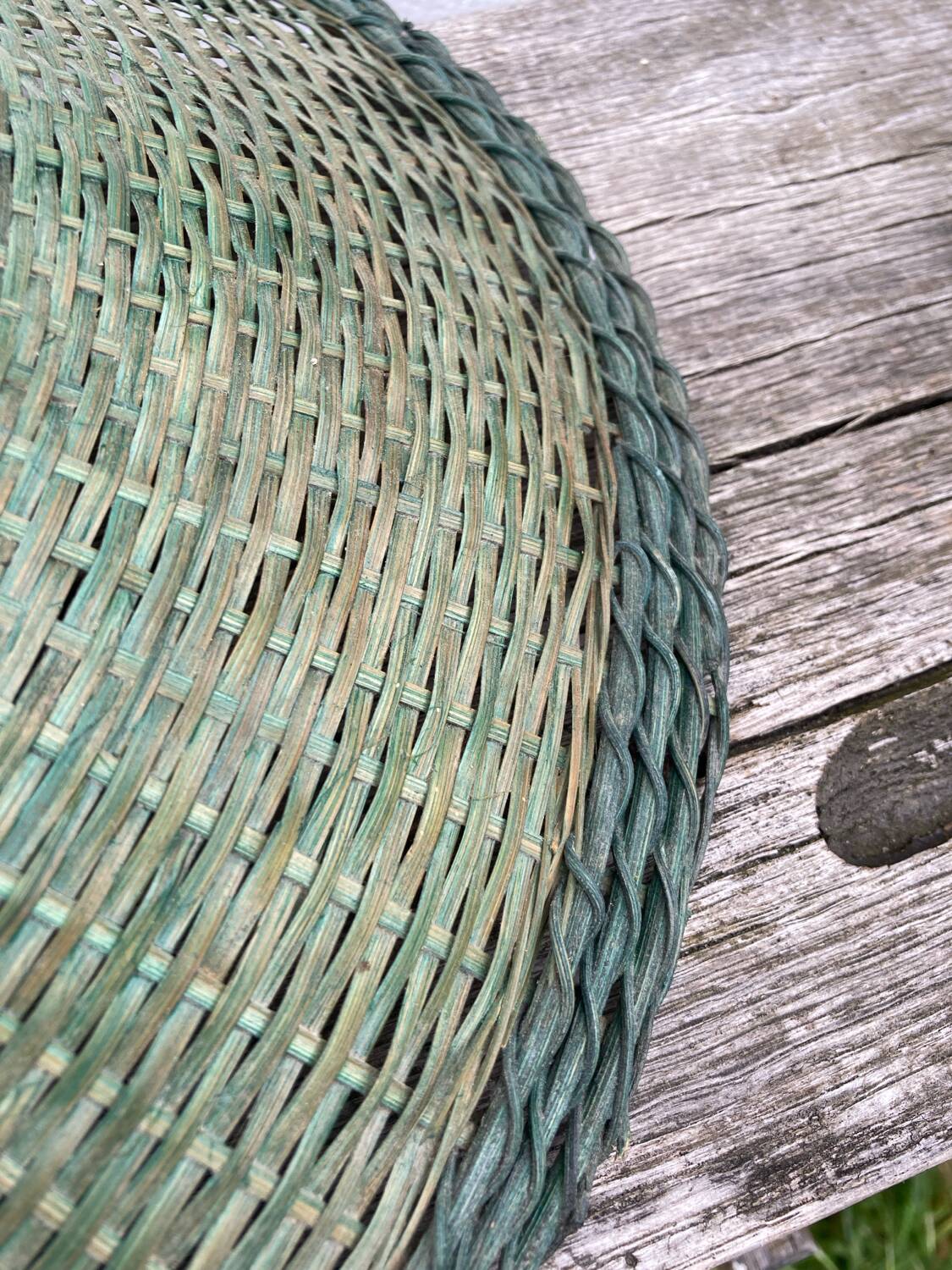 Green rattan pendant light
