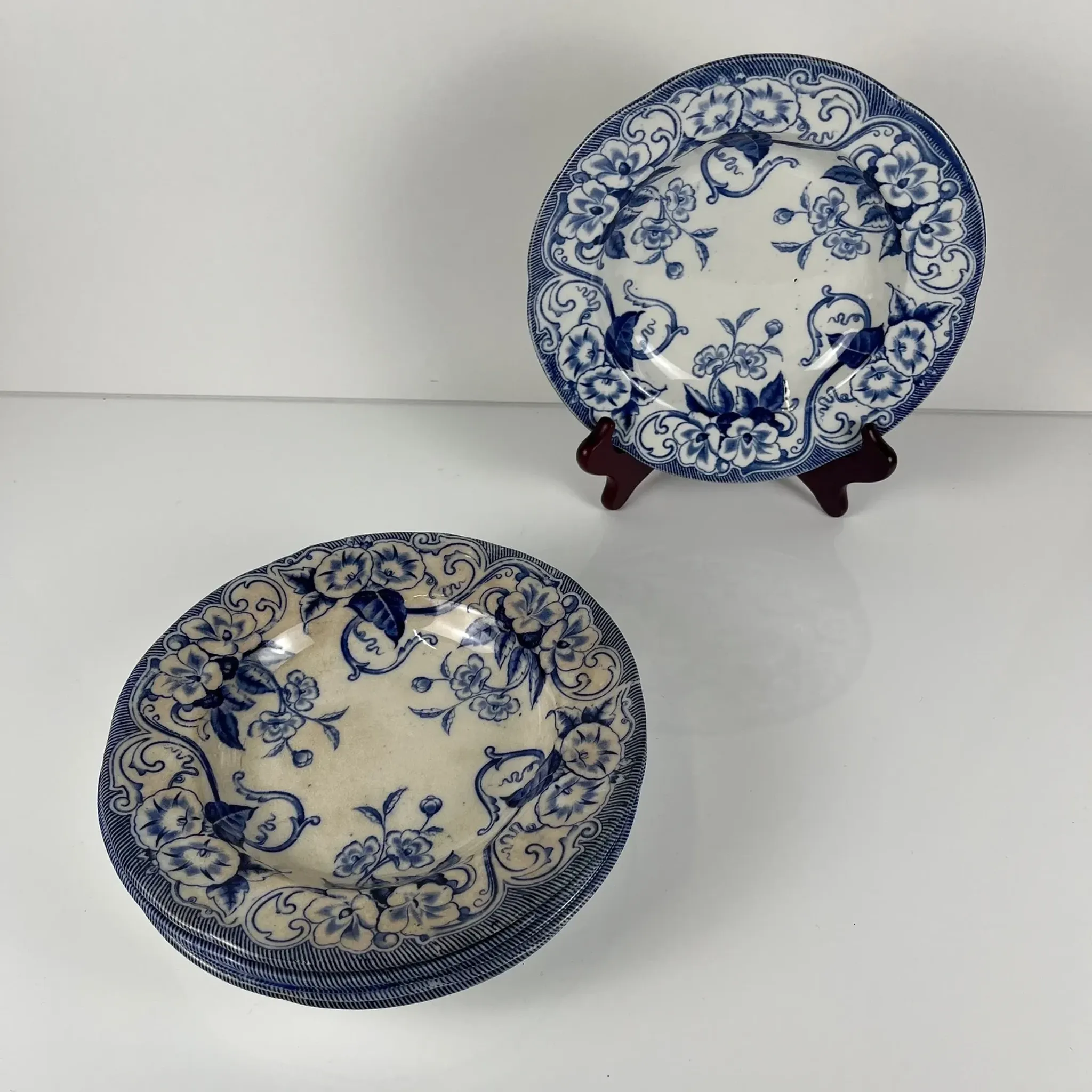 Set of 6 deep plates in ironstone "Flora" – Creil et Montereau, 19th century, blue