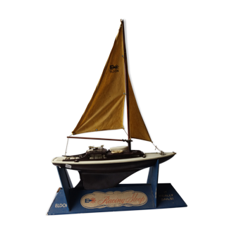 Sailing boat