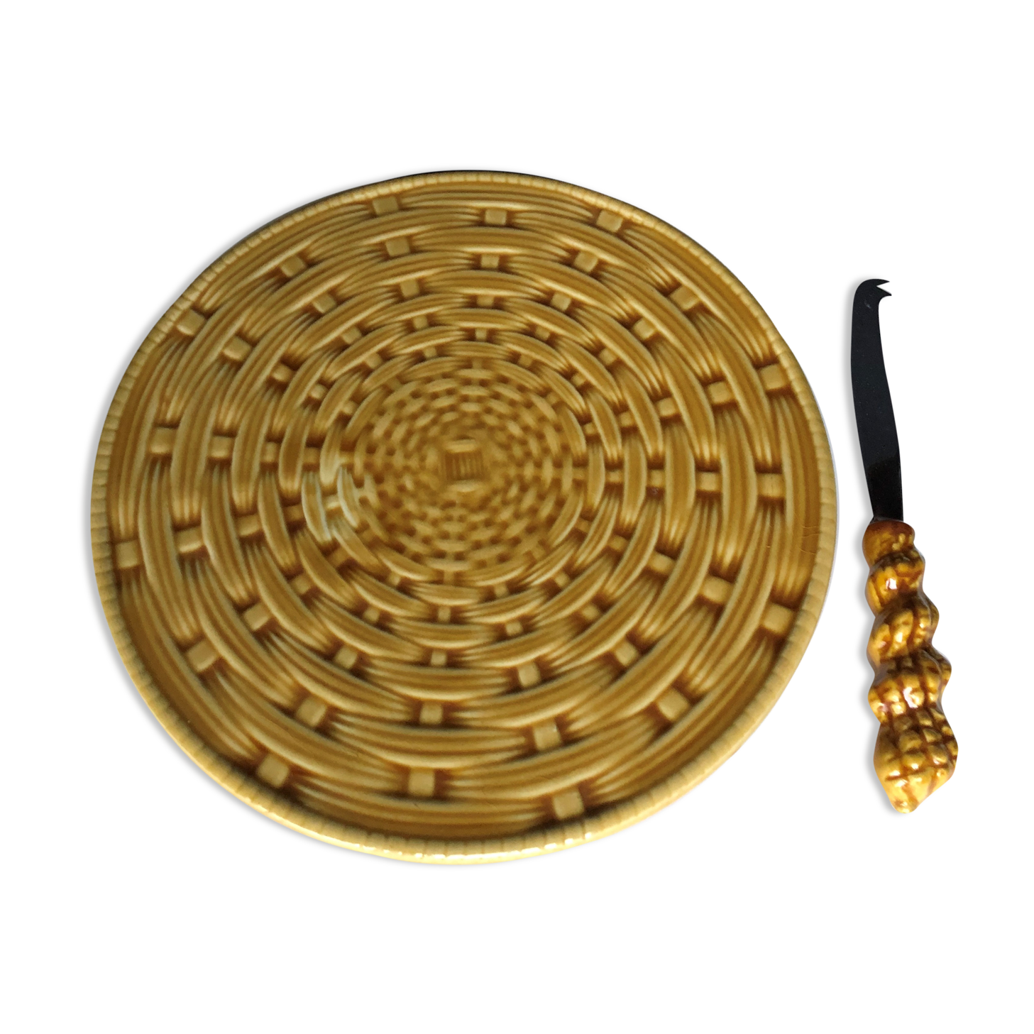 Ceramic cheese platter from Sarreguemines