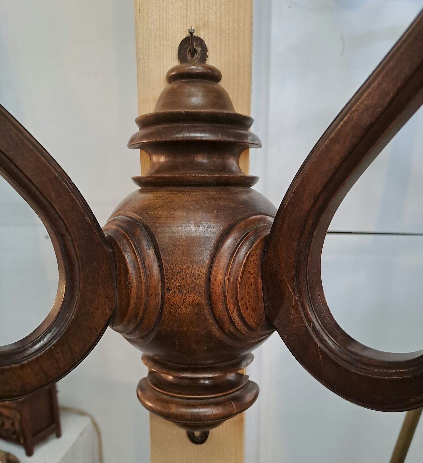 Wall coat rack