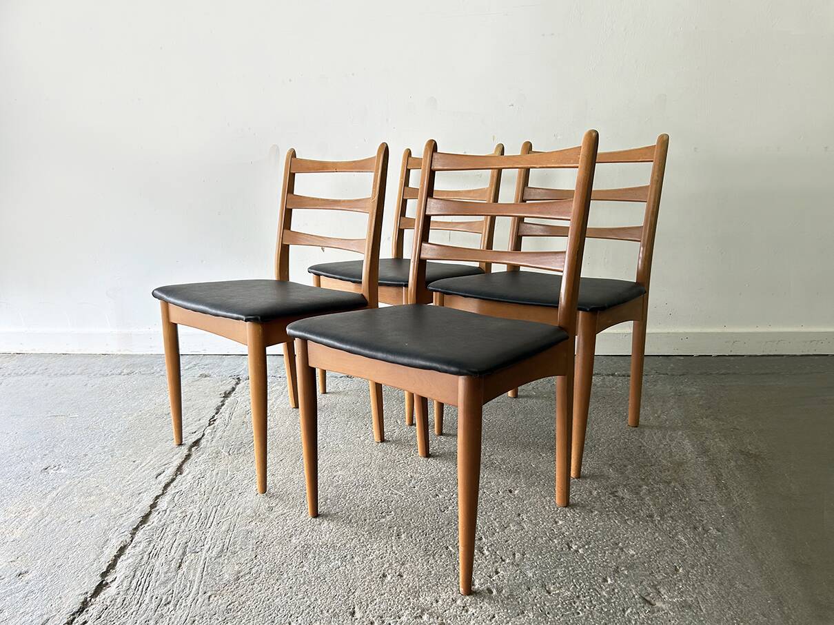 Ensemble de 4 chaises de salle à manger de style mid-century par Schreiber Furniture