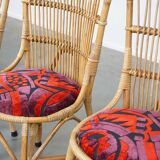 Set of 4 subtle and charming vintage 60s rattan boho chairs with colorful upholstered seats